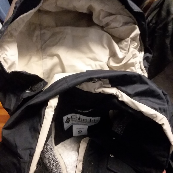 Columbia Titanium Women's Medium winter jacket - Picture 7 of 7